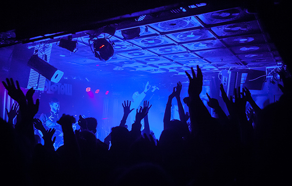 24.5.    POST PUNK NIGHT<br />
JOY FOREVER, TALKIN